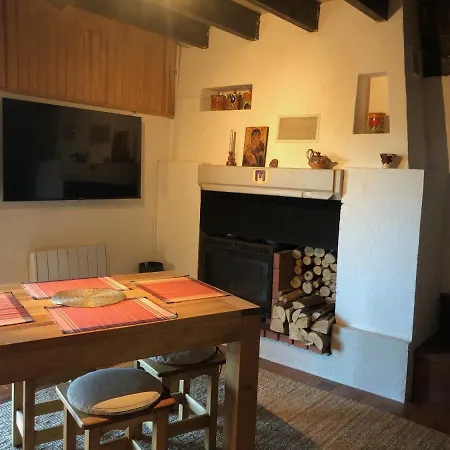 木屋 Dans Les Monts Du Forez *