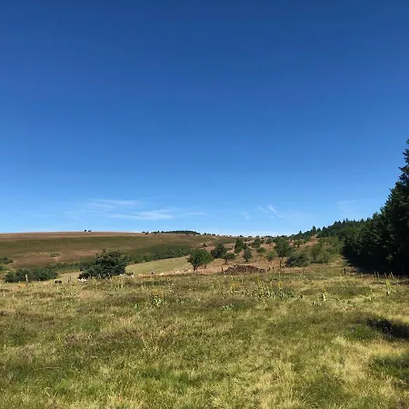 בקתה Dans Les Monts Du Forez