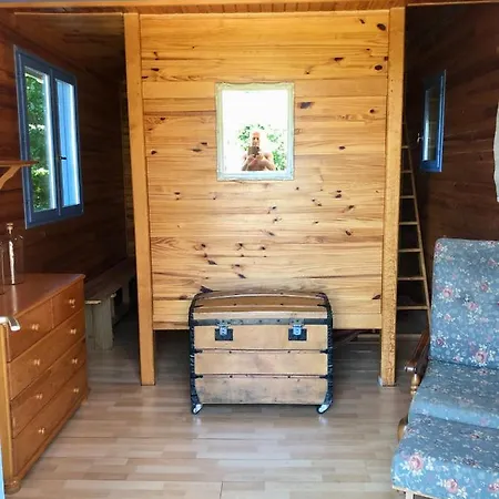 木屋 Dans Les Monts Du Forez