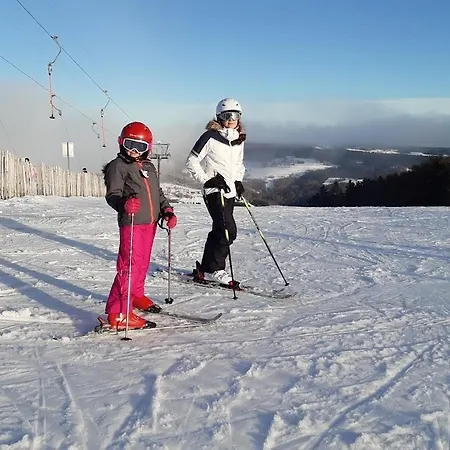 בקתה Dans Les Monts Du Forez Le Fayt